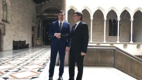 Pedro Sánchez en un encuentro celebrado con Carles Puigdemont en 2016 para hablar de la situación política en Cataluña y del proceso de investidura celebrado aquel año.