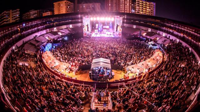 Uno de los conciertos en la plaza de toros de Málaga dentro del Brisa Festival.