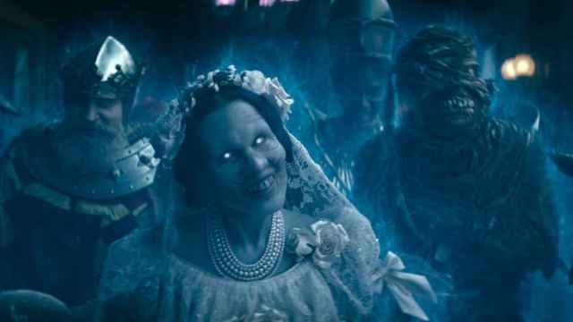 La leyenda detrás de 'Mansión encantada': cuáles son los fantasmas que asustan a los protagonistas de la película