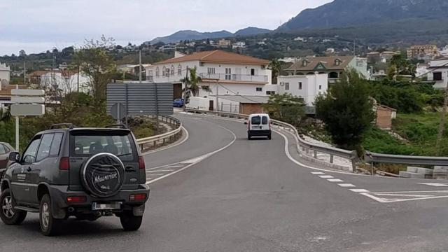 La carretera A-404 entre Coín y Alhaurín el Grande en una imagen de archivo.