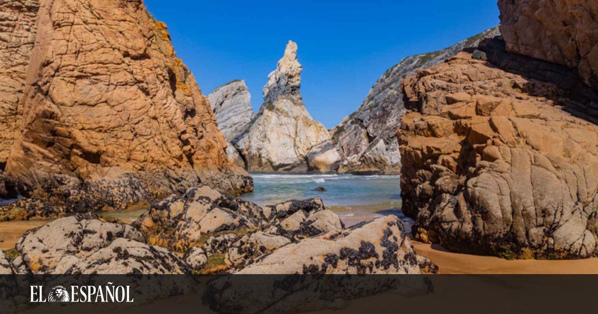 Esta praia em Portugal faz com que todos se apaixonem por ela: está rodeada de falésias