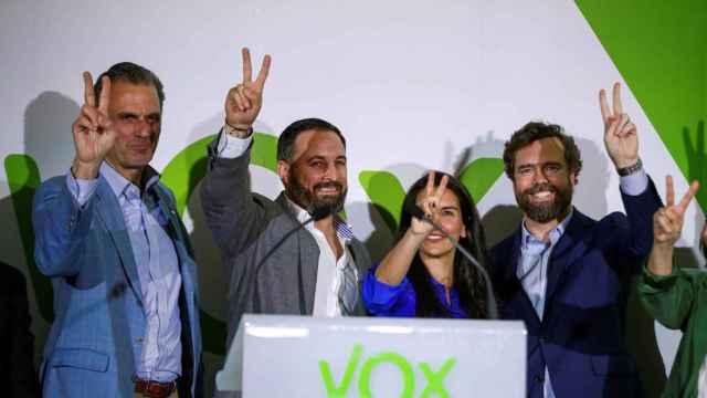 Javier Ortega Smith, Santiago Abascal, Rocío Monasterio e Iván Espinosa de los Monteros en la sede de Vox.