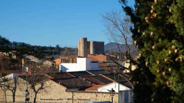 Vista del Castillo de la Coracera.