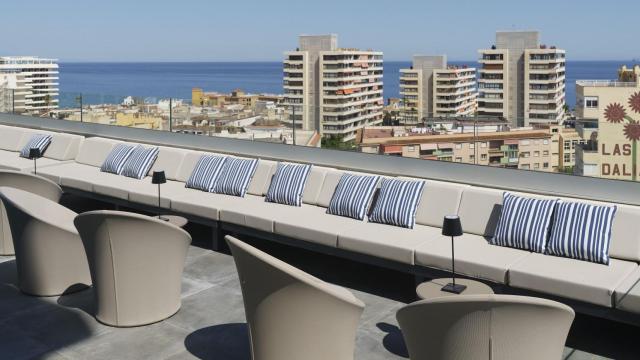 El sky bar donde tomar copas con las mejores vistas de Torremolinos