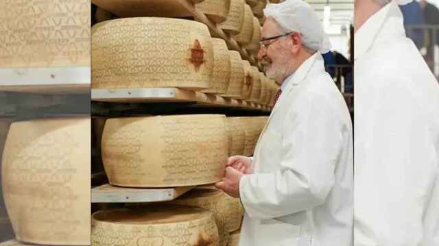 Giacomo Chiapparin, un empresario de 75 años dedicado al queso Grana Padano.