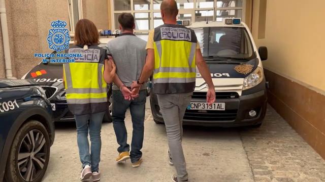 Uno de los detenidos por la Policia Nacional.