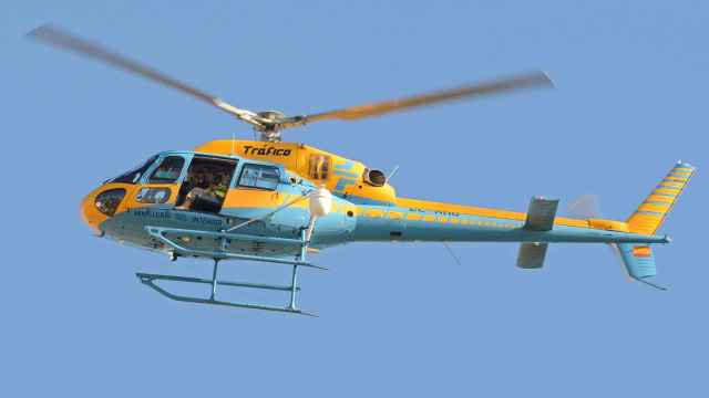 Helicóptero Eurocopter AS355 Ecureuil 2.