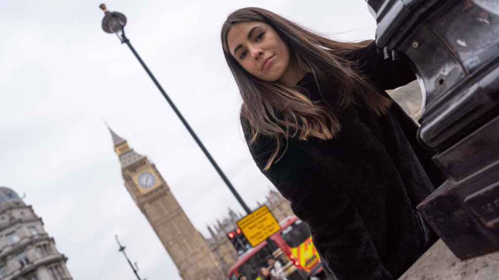 Soraya vive en Londres tras salirse de los Testigos de Jehová.