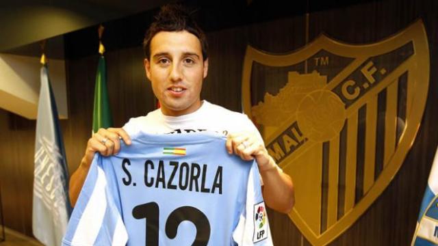 Santi Cazorla durante su presentación como nuevo jugador del Málaga CF