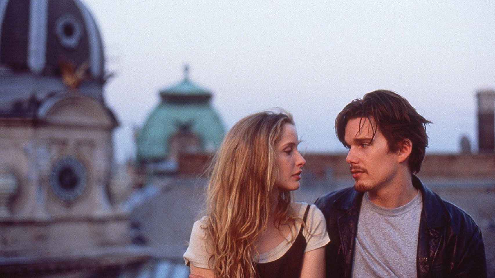 Fotograma de la película romántica 'Antes del amanecer'.