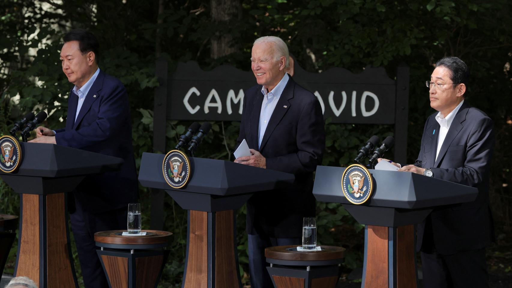 Biden, Kishida y Suk-Yeol en la comparecencia conjunta