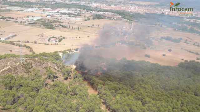 Imagen del incendio forestal declarado en Talavera de la Reina.