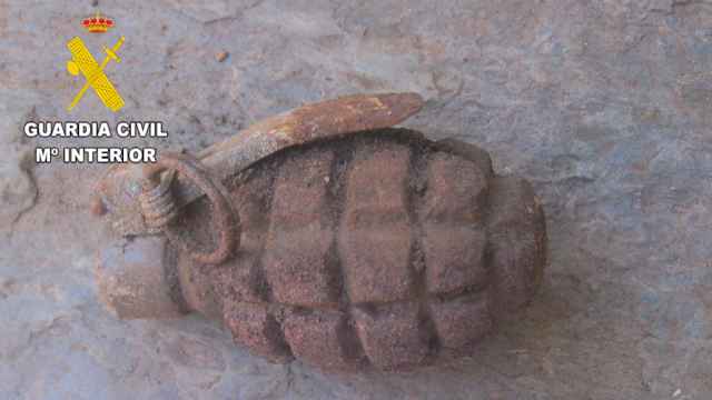 Una de las granadas halladas en Congosto, León