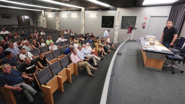 Celebración del acto de elección de los diputados provinciales de UPL