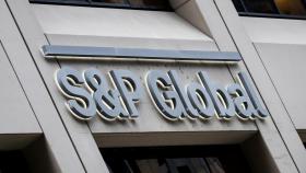 Logo de S&P Global en su sede.