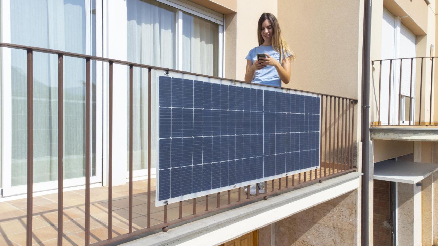 Leroy Merlin REBAJA la guirnalda solar SIN CABLES ideal para iluminar y  decorar tu terraza o balcón este verano