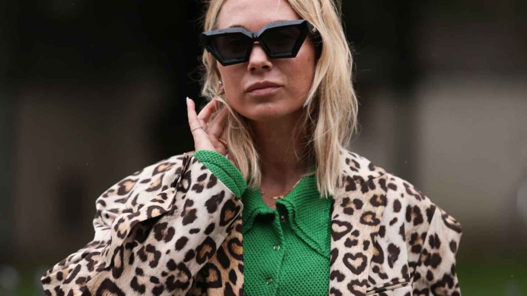 8 maneras de llevar el estampado de leopardo con elegancia (y a cualquier edad)