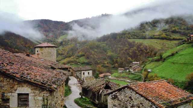 Este pueblo de Asturias enamora a todos: te trasladará a la Edad Media
