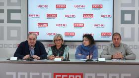 La secretaria general de CCOO del Hábitat de CyL, Lourdes Herreros; el secretario de Acción Sindical y Salud Laboral CCOO del Hábitat CyL, Óscar Ferrero; la secretaria de Sociosanitario y Atención a la Dependencia de UGT SP CyL, Pilar Gutiérrez, y el secretario general de UGT SP CyL, Tomás Pérez, en una foto de archivo