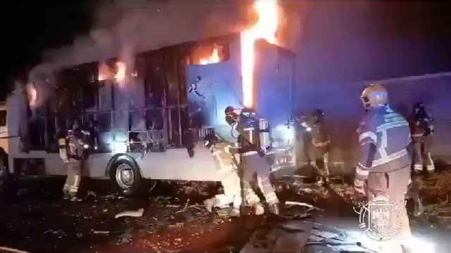 Incendio de un camión cargado de paja en Burgos
