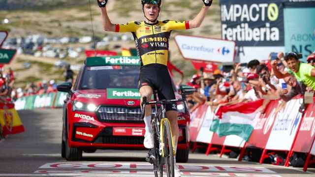 Sepp Kuss celebra su victoria en la sexta etapa de la Vuelta a España.