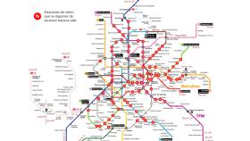 Estaciones de metro que no disponen de ascensor hacia la calle.