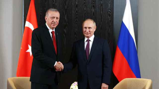 El presidente de Rusia, Vladímir Putin, y su homólogo turco, Recep Tayyip Erdogan, en una reunión en 2022.