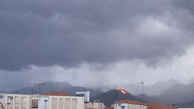 Declarado un incendio en Frigiliana (Málaga).