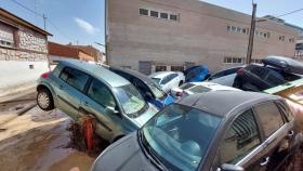 Coches apilados en Magán (Toledo) tras la DANA.