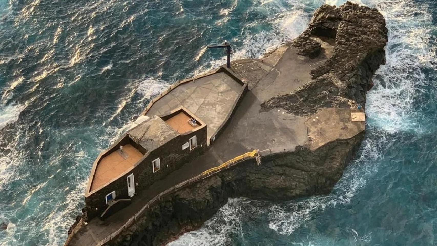 Vista aérea del hotel de Puntagrande en el Hierro.