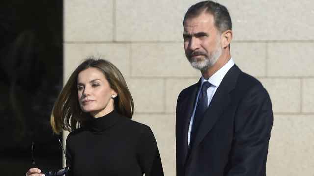 Felipe VI y Letizia en el funeral de José Pedro Perez Llorca Rodrigo en abril de 2019.