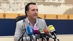 El primer teniente de alcalde y concejal de Medio Ambiente de Talavera, David Moreno, este miércoles en rueda de prensa