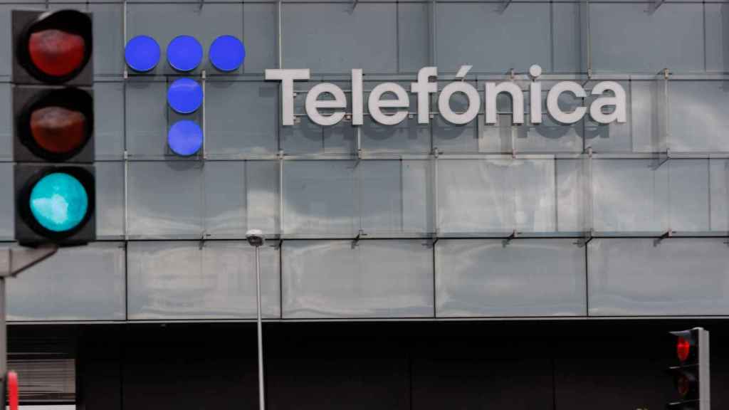 Fachada de la sede de Telefónica, a 6 de marzo de 2023, en Madrid (España).