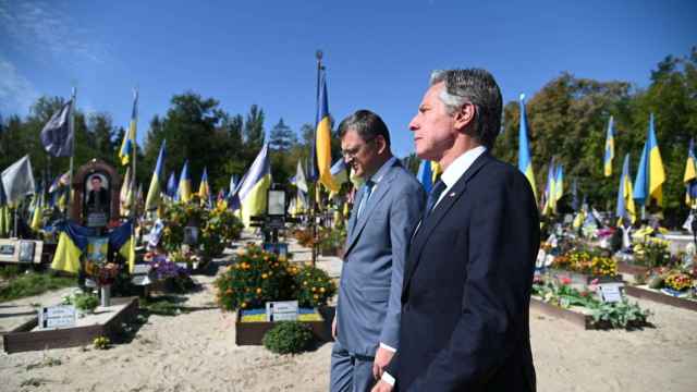 El secretario de Estado estadounidense, Antony Blinken, y su homólogo ucraniano, Dmitró Kuleba, este miércoles en Kiev.