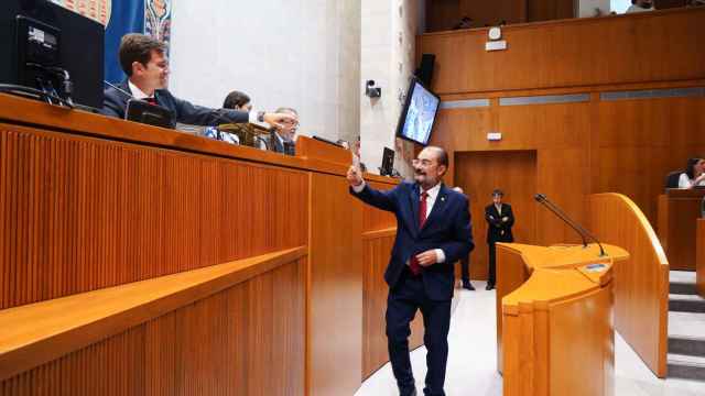 El senador autonómico del PSOE Aragón, Javier Lambán, este viernes.