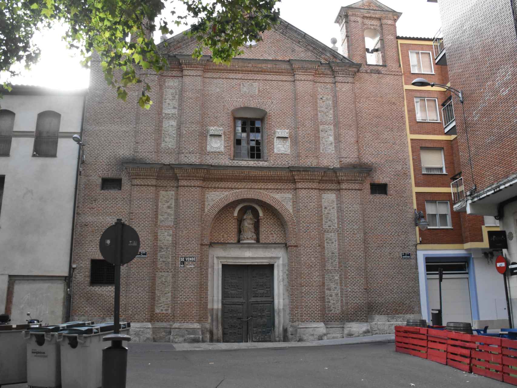 Exterior de la iglesia de Las Brígidas en la actualidad