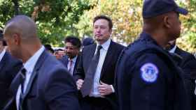 Elon Musk a su llegada al foro de IA en Washington