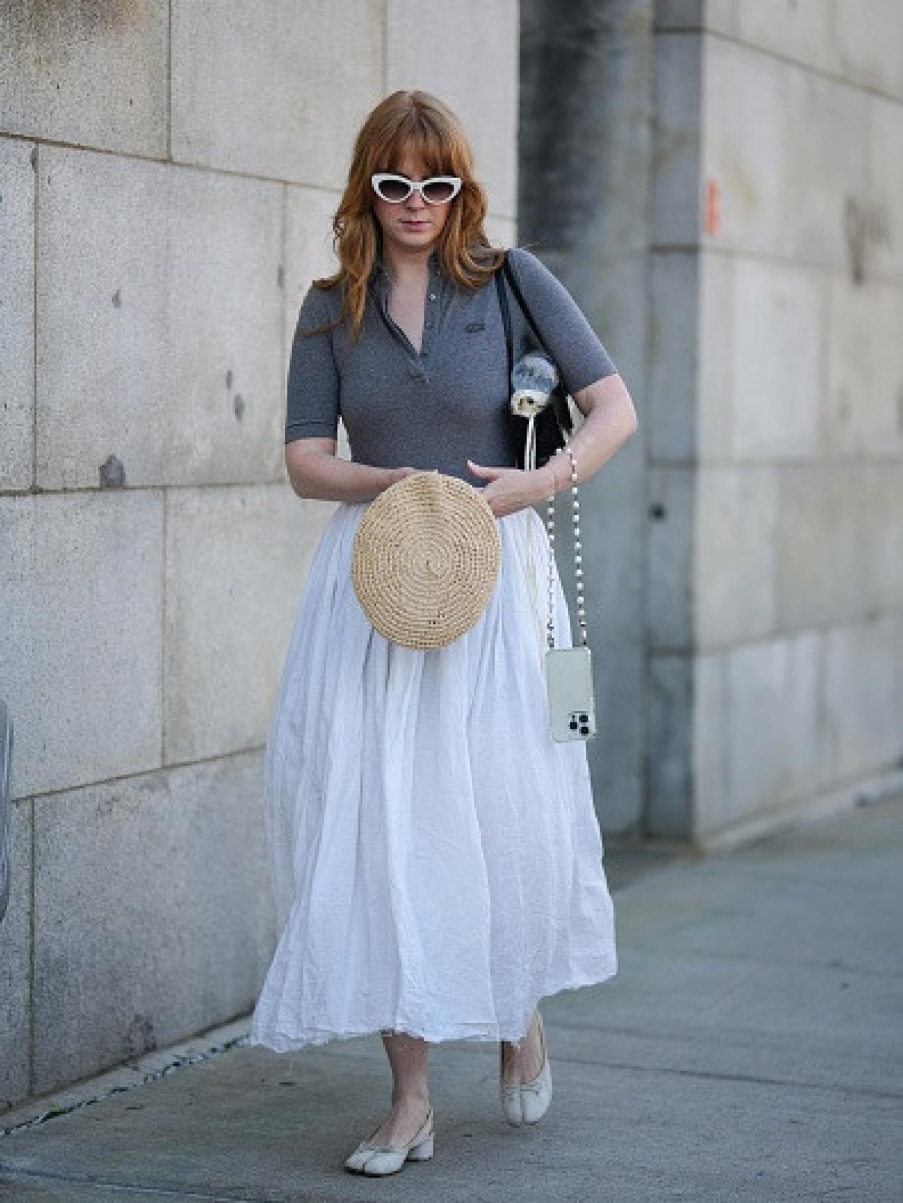 Una 'influencer' luce zapatos 'Tabi'.