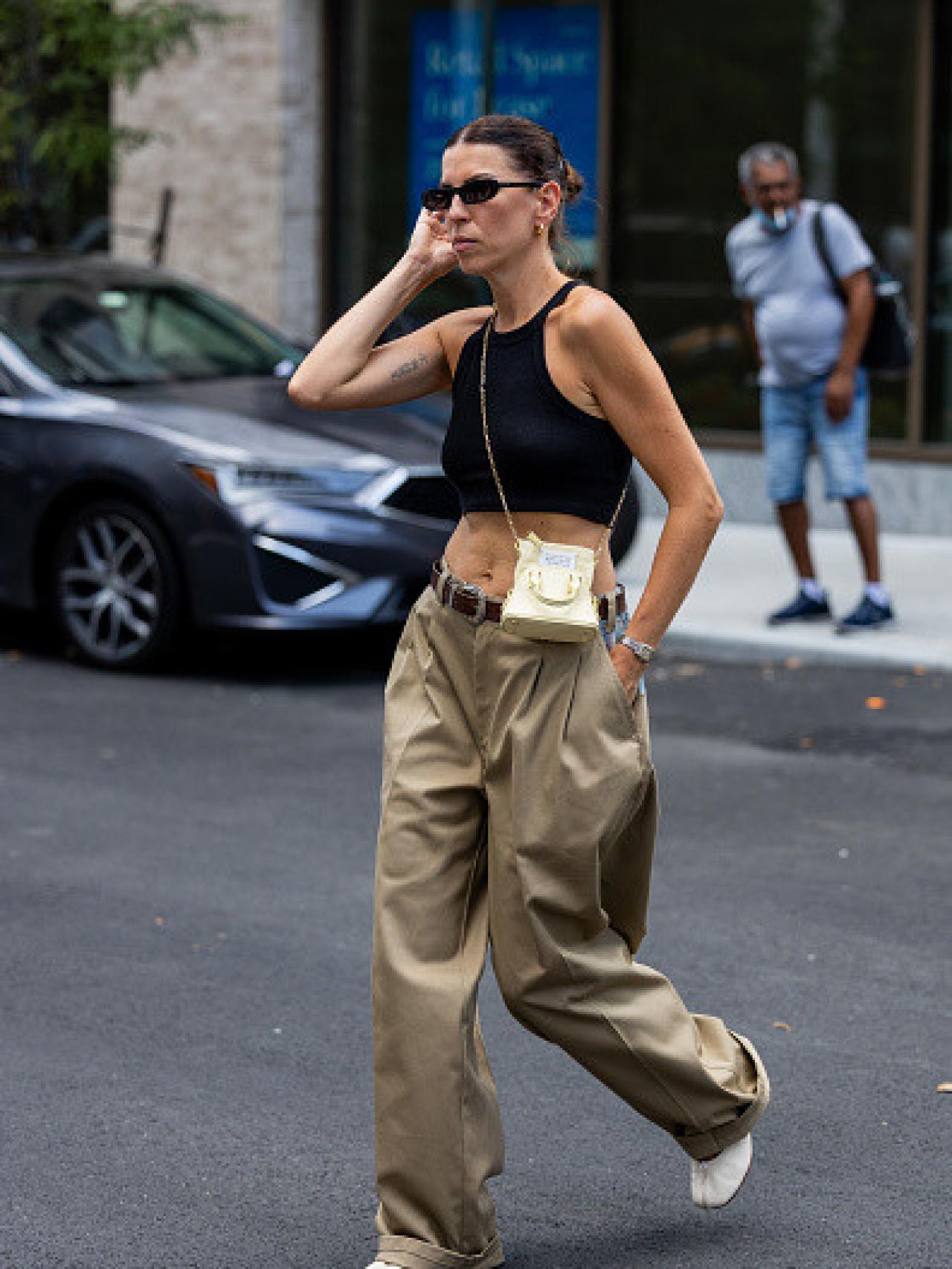 Una 'influencer' luce zapatos 'Tabi'.