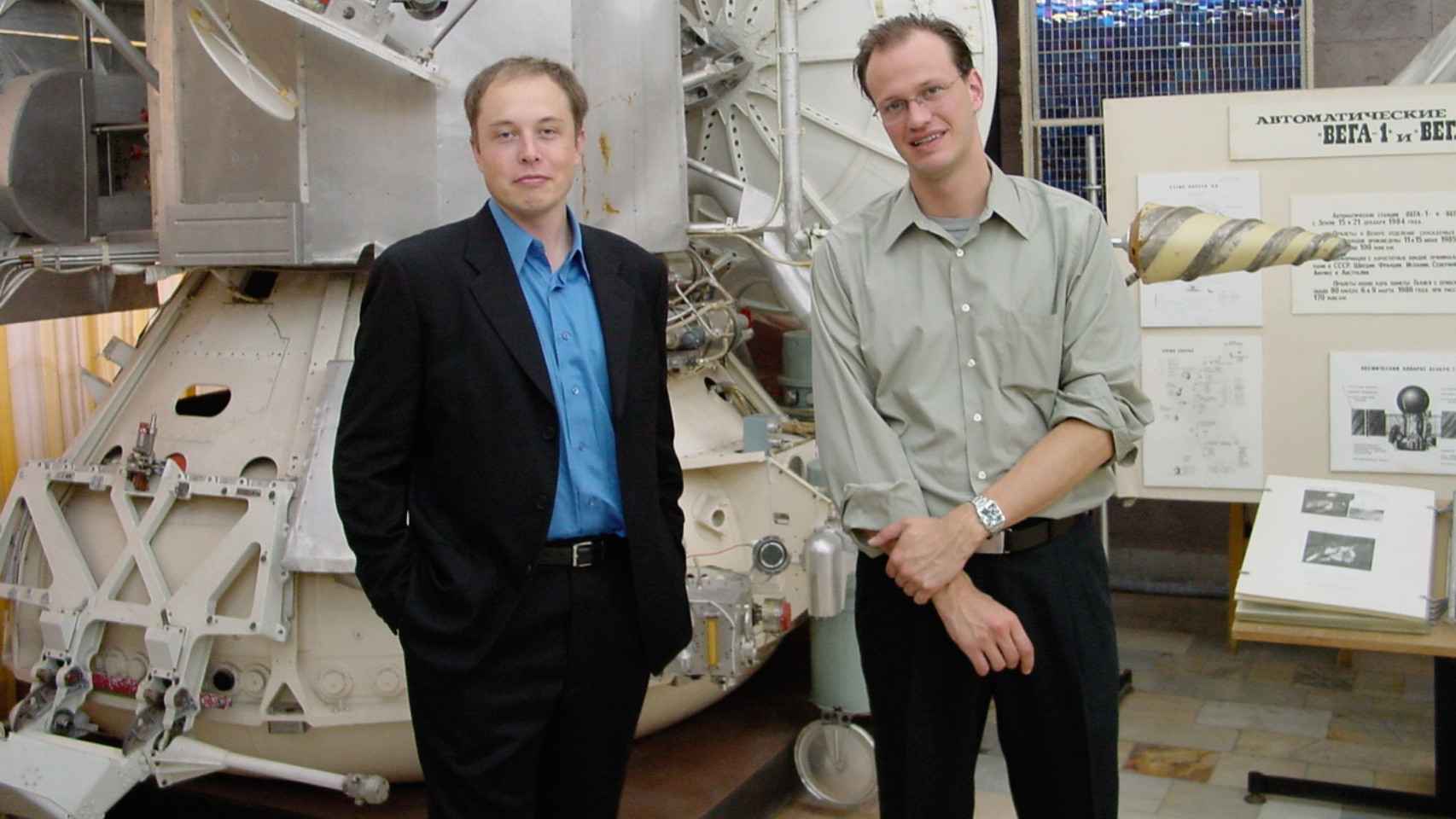 Elon Musk y el inversor Adeo Ressi en Moscú
