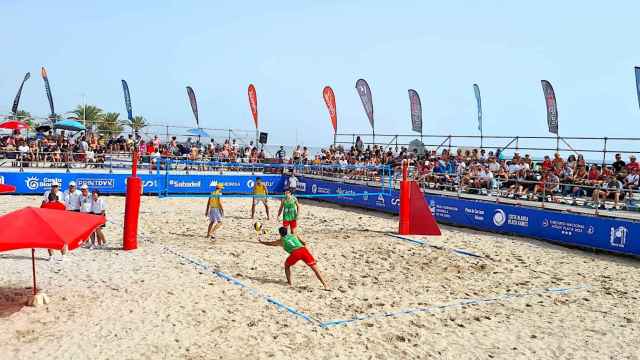 Los Costa Blanca Beach Games han aprovechado una zona de más de diez mil metros cuadrados en San Juan.