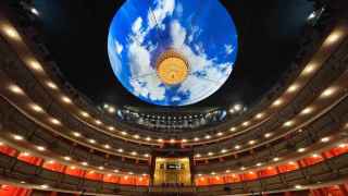 Jaume Plensa abre el Teatro Real al cielo de Madrid