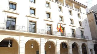 Se libra de la cárcel tras colarse en la casa de su ex y poner una grabadora para escuchar sus conversaciones