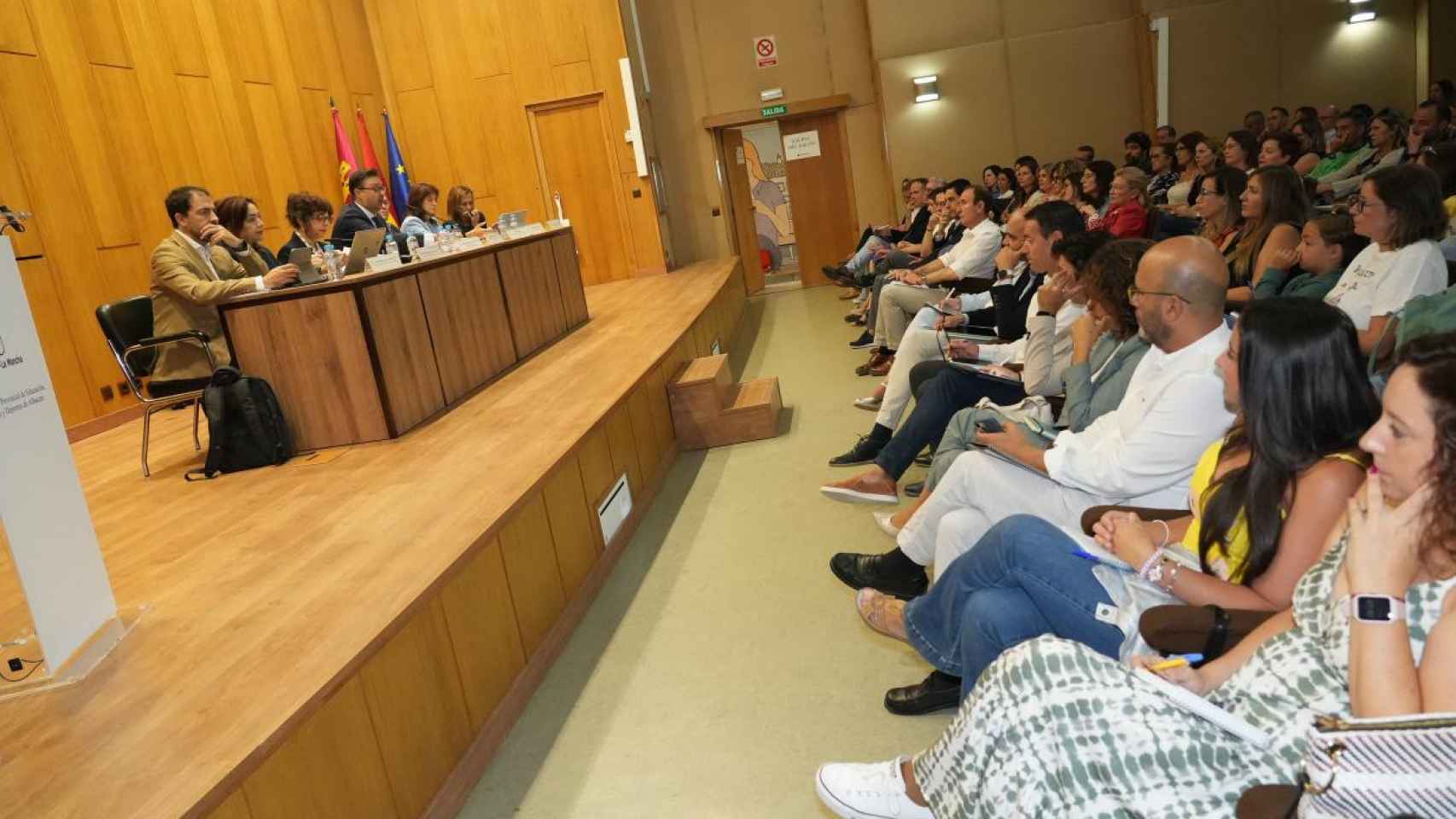 Encuentro de Amador Pastor con directores de colegios e institutos en Albacete. Foto: JCCM.