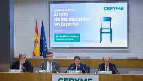 El presidente de Cepyme, Gerardo Cuerva (2d), interviene durante la inauguración de unas jornadas de la organización sobre 'El reto de las vacantes en España'.