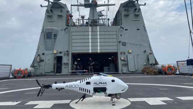 Alpha A900 en un buque de la Armada