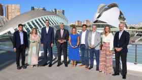 Representantes de la Generalitat Valenciana, Diputación de Valencia y Ayuntamiento de Valencia, junto a miembros de Startup Valencia, en la presentación de VDS2023 este 20 de septiembre.