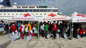 Algunos de los 18.000 inmigrantes procedentes de África que han llegado a la isla italiana de Lampedusa desde el 13 de septiembre.