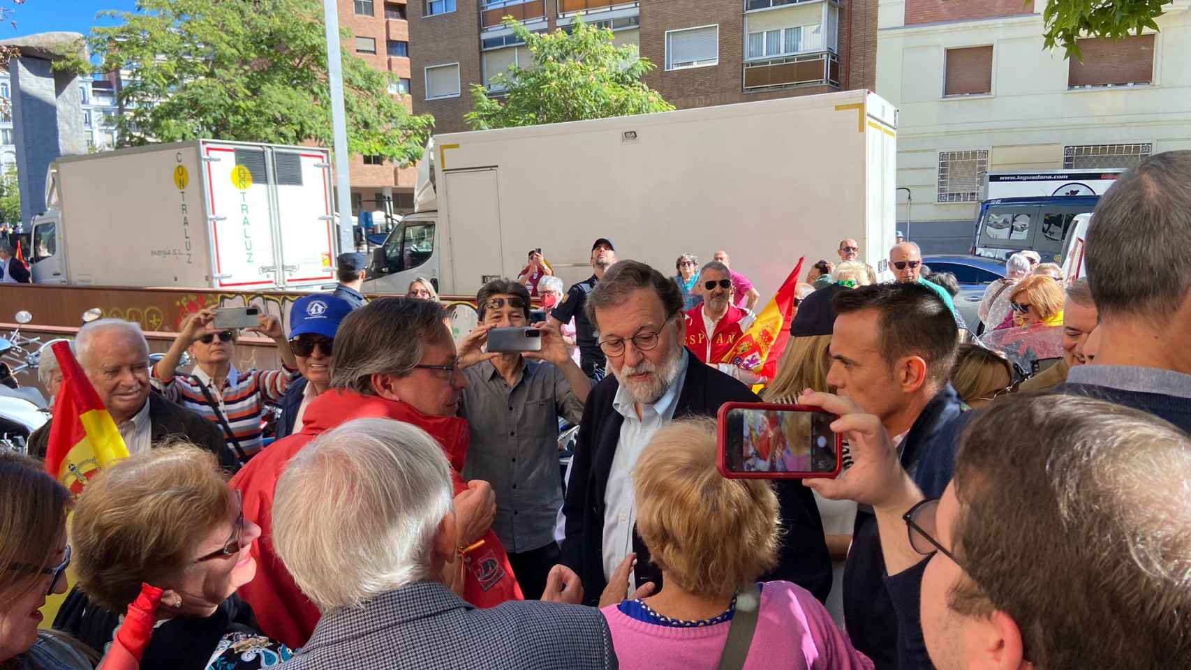 Mariano Rajoy llega a la plaza de Felipe II.
