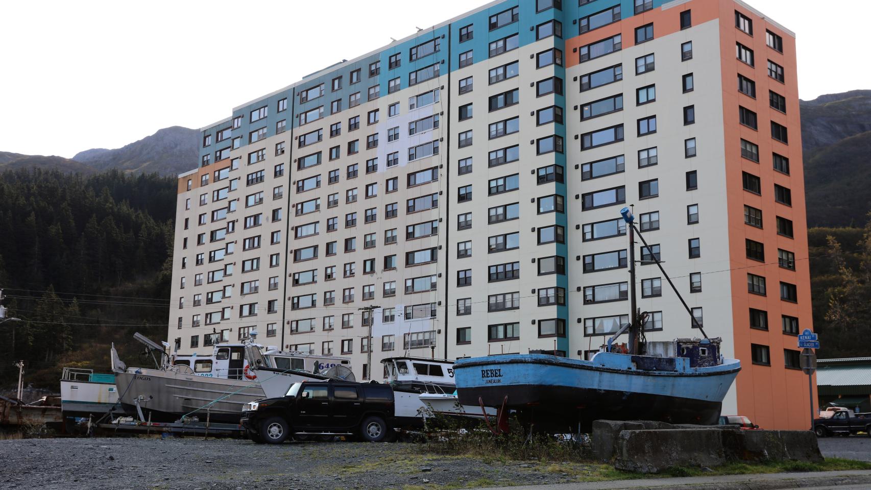 El pueblo en el que todos sus habitantes viven en el mismo edificio